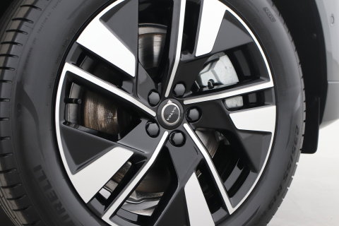 Volvo XC60 T6 Plug-in hybrid Plus Dark | Panoramadak | 360° Camera | ACC | harman/kardon | BLIS