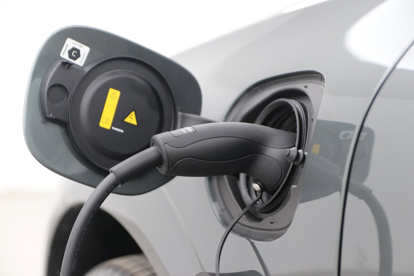 Volvo XC60 T6 Plug-in hybrid Plus Dark | Panoramadak | 360° Camera | ACC | harman/kardon | BLIS