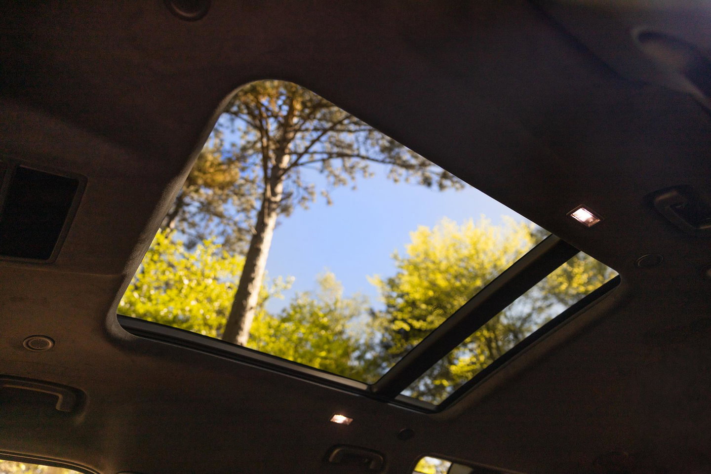 Land Rover Defender 2.0 P300e 110 X-Dynamic SE | FACELIFT | ACC | Panoramadak | ClearSight | Stoel+Stuurverwarming | Trekhaak
