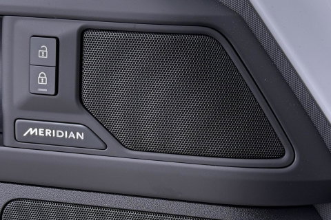 Land Rover Defender 2.0 P300e 110 X-Dynamic SE | FACELIFT | ACC | Panoramadak | ClearSight | Stoel+Stuurverwarming | Trekhaak
