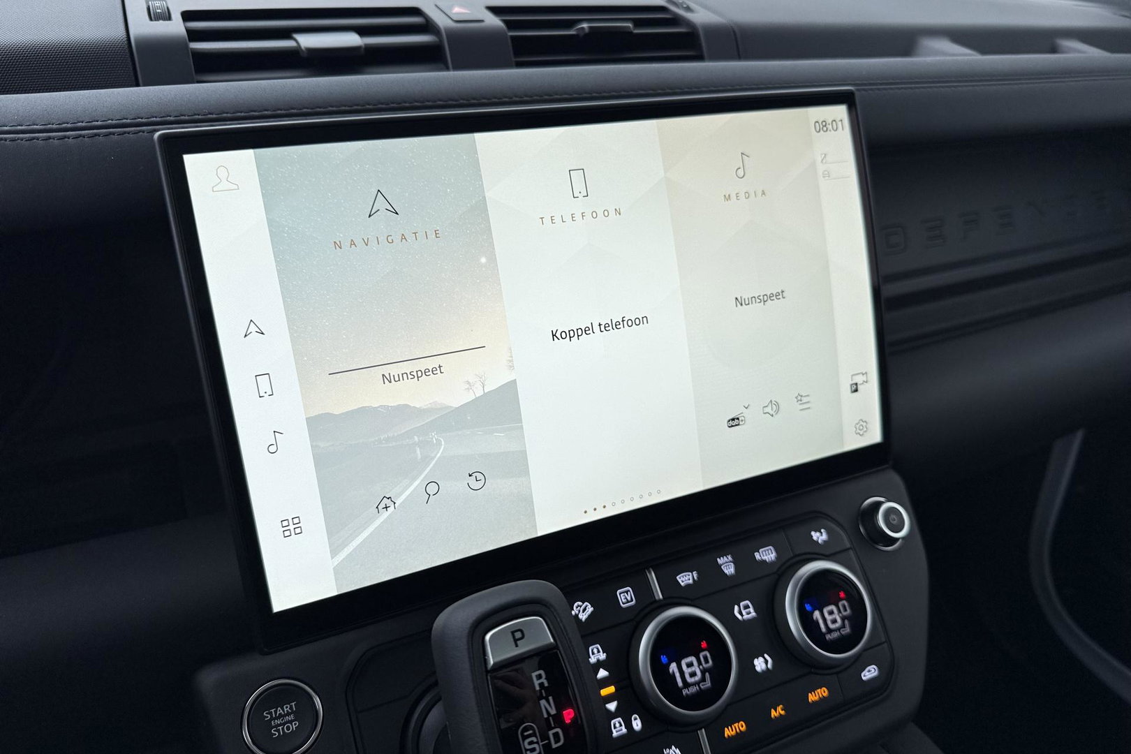 Land Rover Defender 2.0 P300e 110 X-Dynamic SE | FACELIFT | ACC | Panoramadak | ClearSight | Stoel+Stuurverwarming | Trekhaak