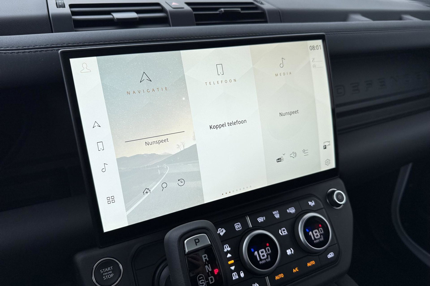 Land Rover Defender 2.0 P300e 110 X-Dynamic SE | FACELIFT | ACC | Panoramadak | ClearSight | Stoel+Stuurverwarming | Trekhaak