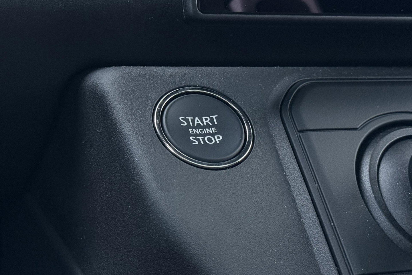 Land Rover Defender 2.0 P300e 110 X-Dynamic SE | FACELIFT | ACC | Panoramadak | ClearSight | Stoel+Stuurverwarming | Trekhaak