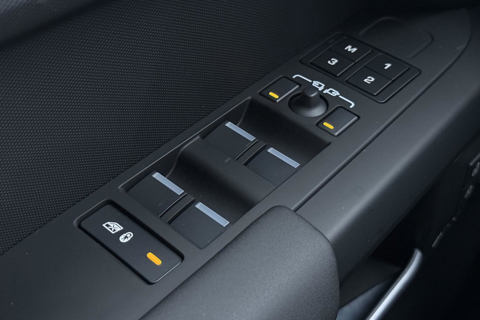 Land Rover Defender 2.0 P300e 110 X-Dynamic SE | FACELIFT | ACC | Panoramadak | ClearSight | Stoel+Stuurverwarming | Trekhaak