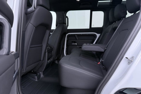 Land Rover Defender 2.0 P300e 110 X-Dynamic SE | FACELIFT | ACC | Panoramadak | ClearSight | Stoel+Stuurverwarming | Trekhaak