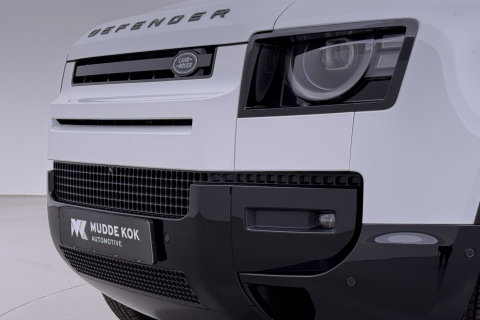 Land Rover Defender 2.0 P300e 110 X-Dynamic SE | FACELIFT | ACC | Panoramadak | ClearSight | Stoel+Stuurverwarming | Trekhaak