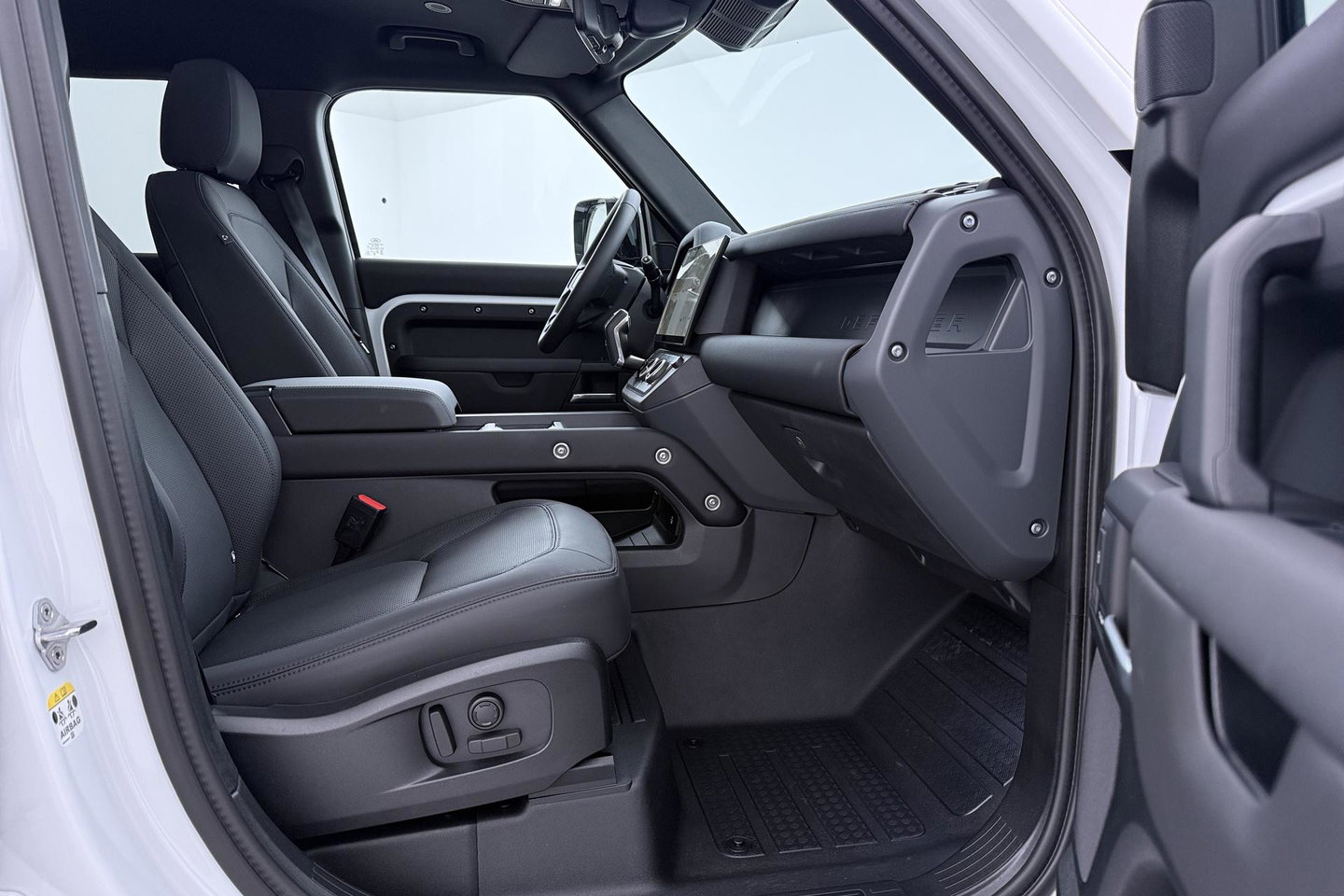 Land Rover Defender 2.0 P300e 110 X-Dynamic SE | FACELIFT | ACC | Panoramadak | ClearSight | Stoel+Stuurverwarming | Trekhaak
