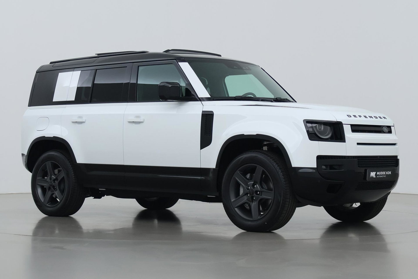 Land Rover Defender 2.0 P300e 110 X-Dynamic SE | FACELIFT | ACC | Panoramadak | ClearSight | Stoel+Stuurverwarming | Trekhaak