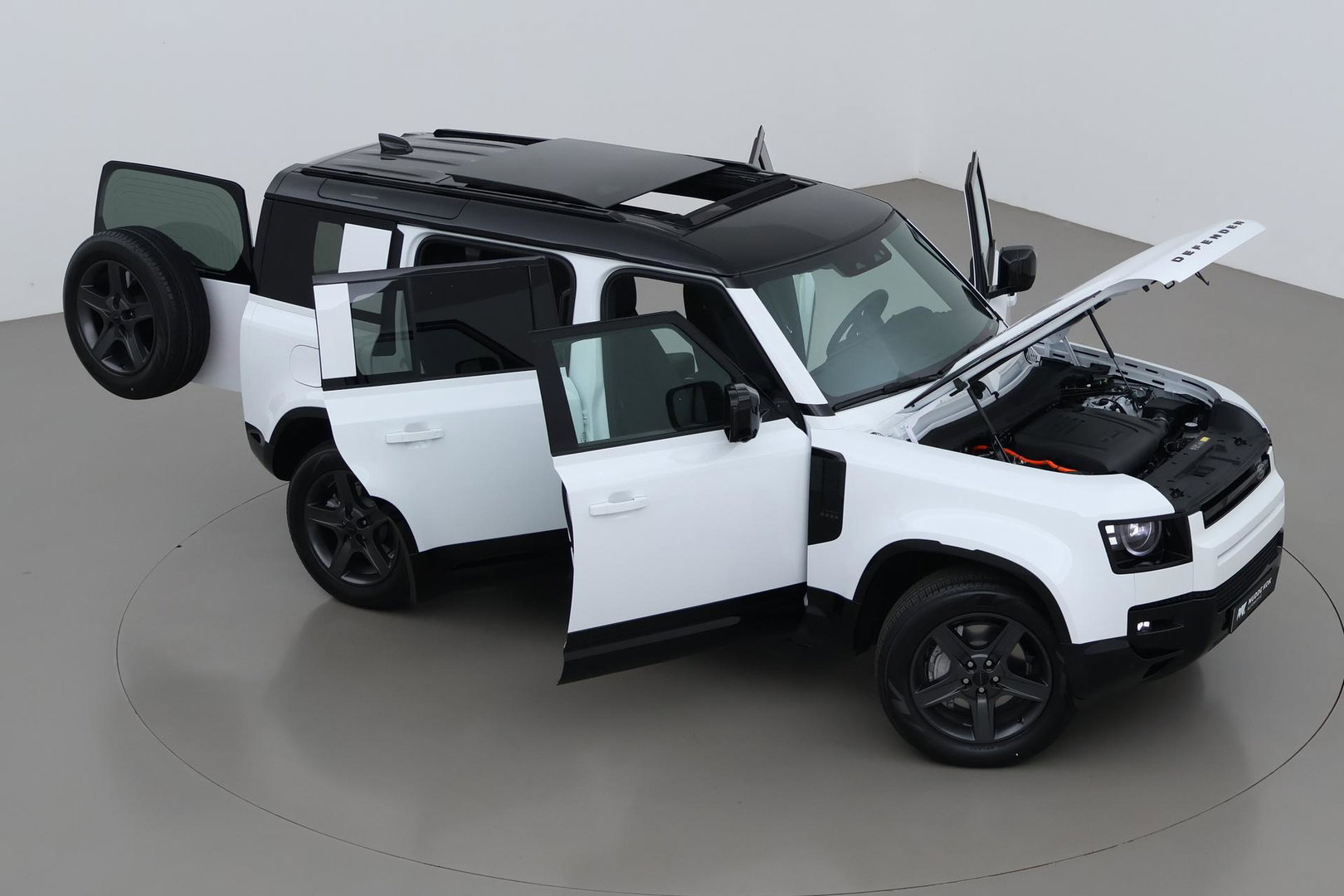 Land Rover Defender 2.0 P300e 110 X-Dynamic SE | FACELIFT | ACC | Panoramadak | ClearSight | Stoel+Stuurverwarming | Trekhaak