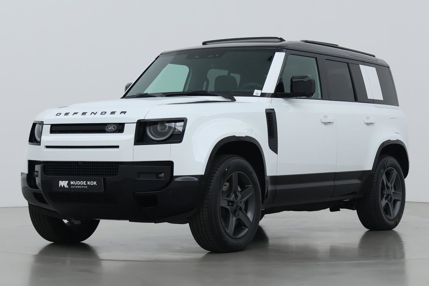 Land Rover Defender 2.0 P300e 110 X-Dynamic SE | FACELIFT | ACC | Panoramadak | ClearSight | Stoel+Stuurverwarming | Trekhaak