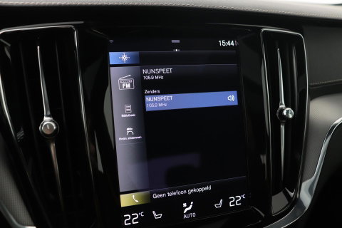 Volvo S60 T8 AWD Polestar Engineered | Schuif-/kanteldak | 20 inch | Bowers & Wilkins | Head-Up | 360 Camera | Stoel+Stuurverwarming