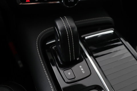 Volvo S60 T8 AWD Polestar Engineered | Schuif-/kanteldak | 20 inch | Bowers & Wilkins | Head-Up | 360 Camera | Stoel+Stuurverwarming