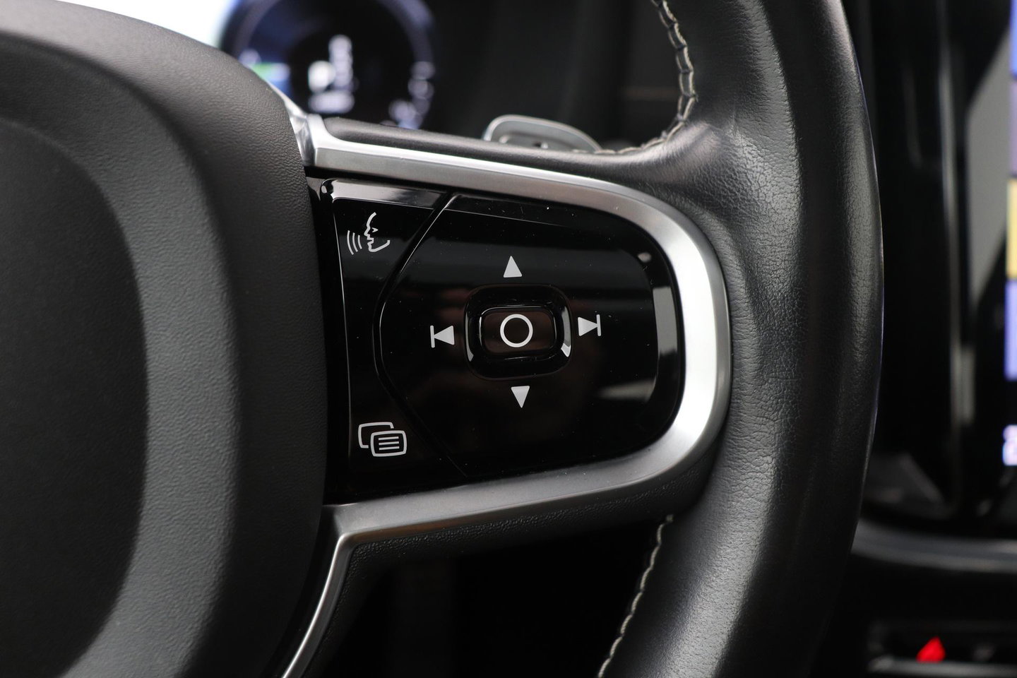 Volvo S60 T8 AWD Polestar Engineered | Schuif-/kanteldak | 20 inch | Bowers & Wilkins | Head-Up | 360 Camera | Stoel+Stuurverwarming