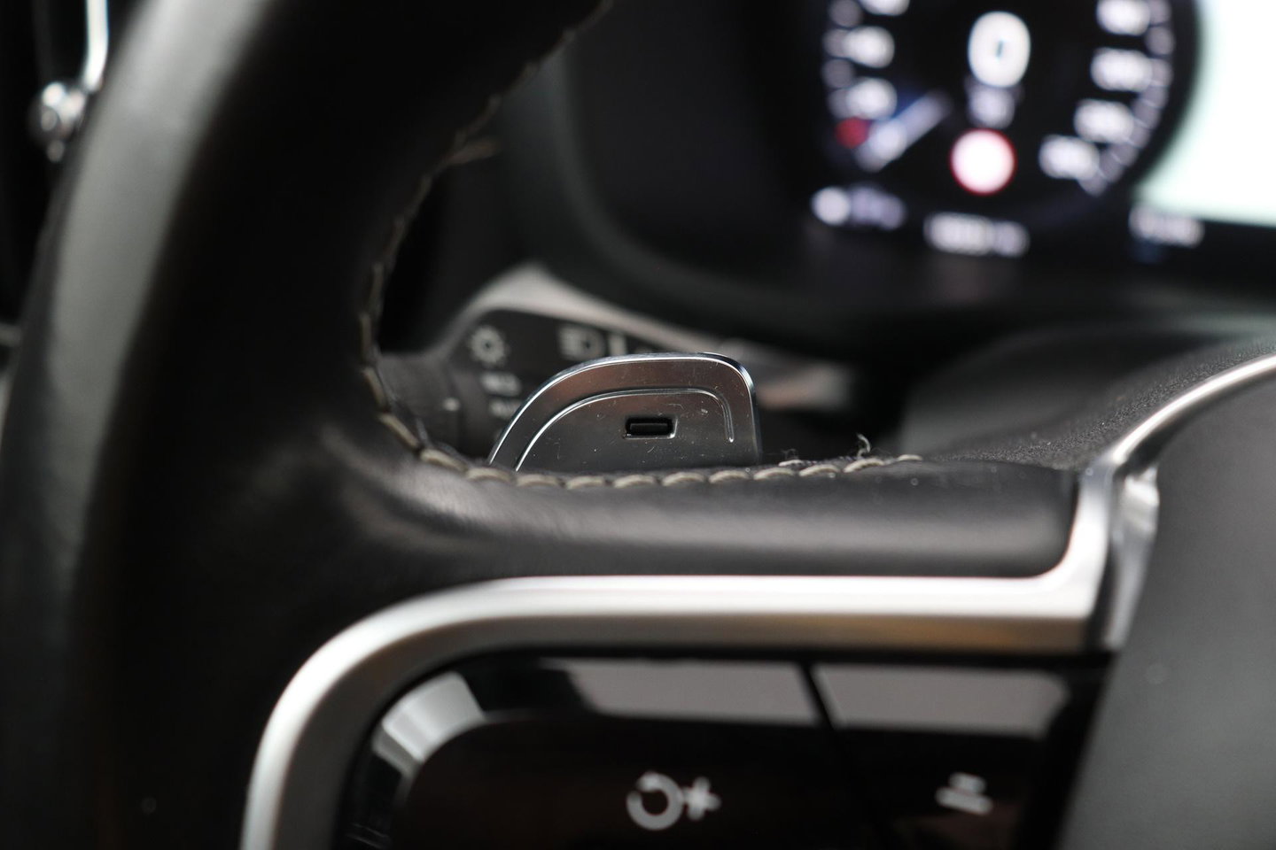Volvo S60 T8 AWD Polestar Engineered | Schuif-/kanteldak | 20 inch | Bowers & Wilkins | Head-Up | 360 Camera | Stoel+Stuurverwarming