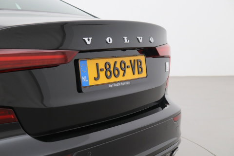 Volvo S60 T8 AWD Polestar Engineered | Schuif-/kanteldak | 20 inch | Bowers & Wilkins | Head-Up | 360 Camera | Stoel+Stuurverwarming