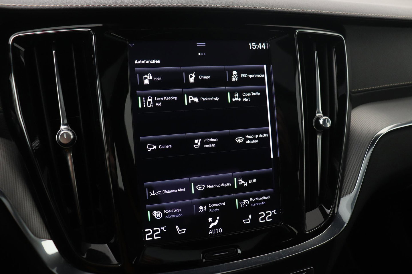 Volvo S60 T8 AWD Polestar Engineered | Schuif-/kanteldak | 20 inch | Bowers & Wilkins | Head-Up | 360 Camera | Stoel+Stuurverwarming