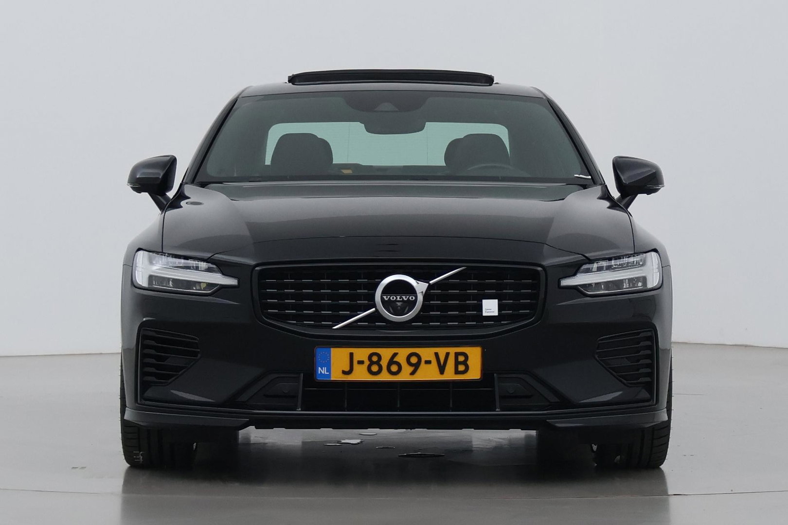 Volvo S60 T8 AWD Polestar Engineered | Schuif-/kanteldak | 20 inch | Bowers & Wilkins | Head-Up | 360 Camera | Stoel+Stuurverwarming