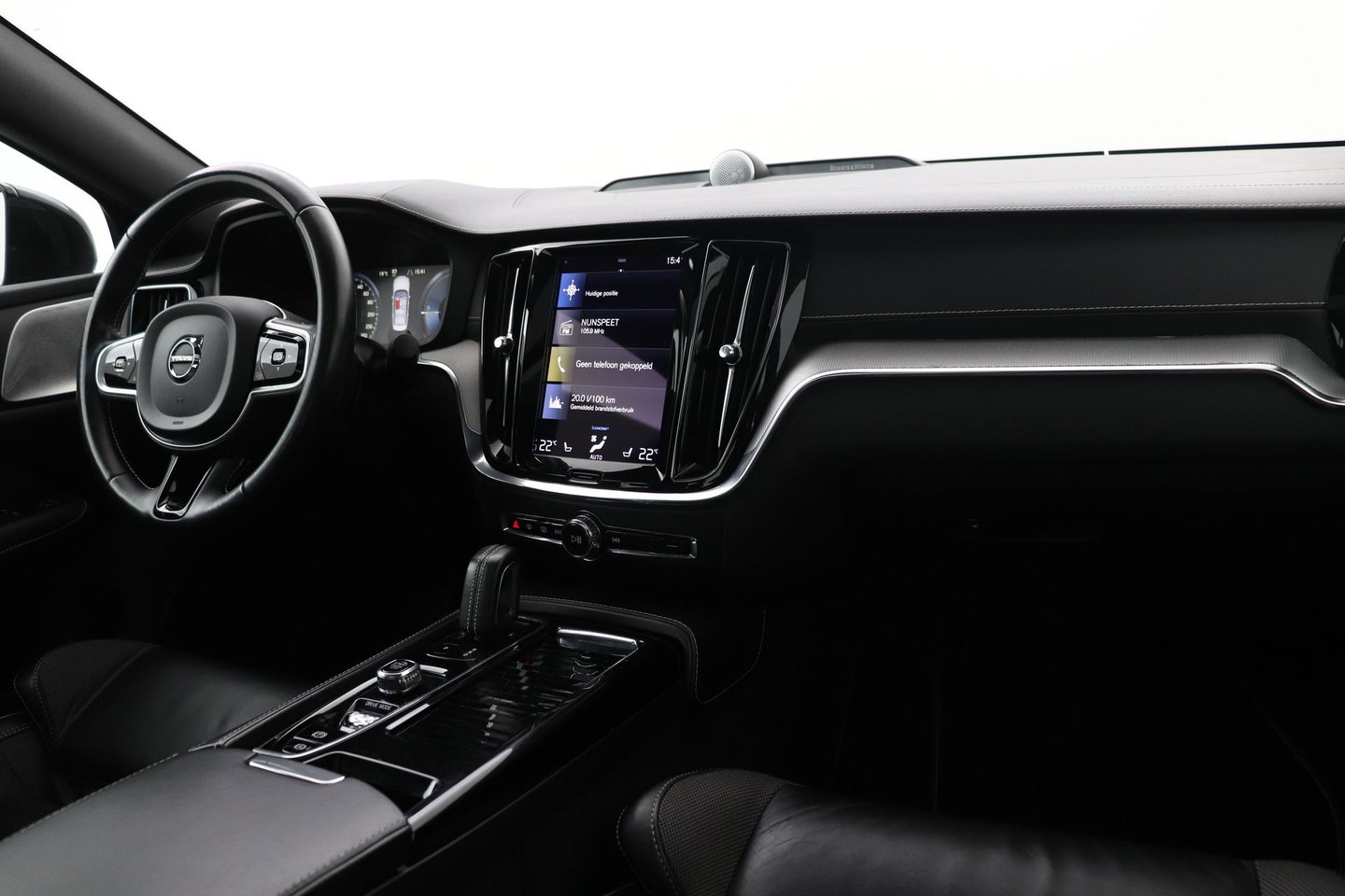 Volvo S60 T8 AWD Polestar Engineered | Schuif-/kanteldak | 20 inch | Bowers & Wilkins | Head-Up | 360 Camera | Stoel+Stuurverwarming
