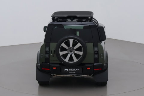 Land Rover Defender 2.0 P300e 110 X | FACELIFT | Explorer Pack | ClearSight | Meridian Surround | Trekhaak | Luchtvering | Koelbox | Panoramadak