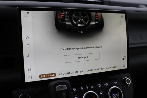 Land Rover Defender 2.0 P300e 110 X | FACELIFT | Explorer Pack | ClearSight | Meridian Surround | Trekhaak | Luchtvering | Koelbox | Panoramadak