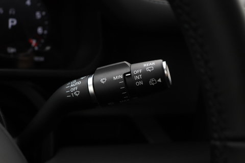 Land Rover Defender 2.0 P300e 110 X | FACELIFT | Explorer Pack | ClearSight | Meridian Surround | Trekhaak | Luchtvering | Koelbox | Panoramadak