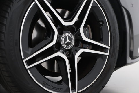 Mercedes-Benz CLA Shooting Brake 180 Advantage | Camera | PDC V+A | Stoelverwarming | Getint Glas | 18 Inch