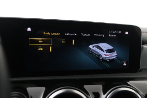 Mercedes-Benz CLA Shooting Brake 180 Advantage | Camera | PDC V+A | Stoelverwarming | Getint Glas | 18 Inch