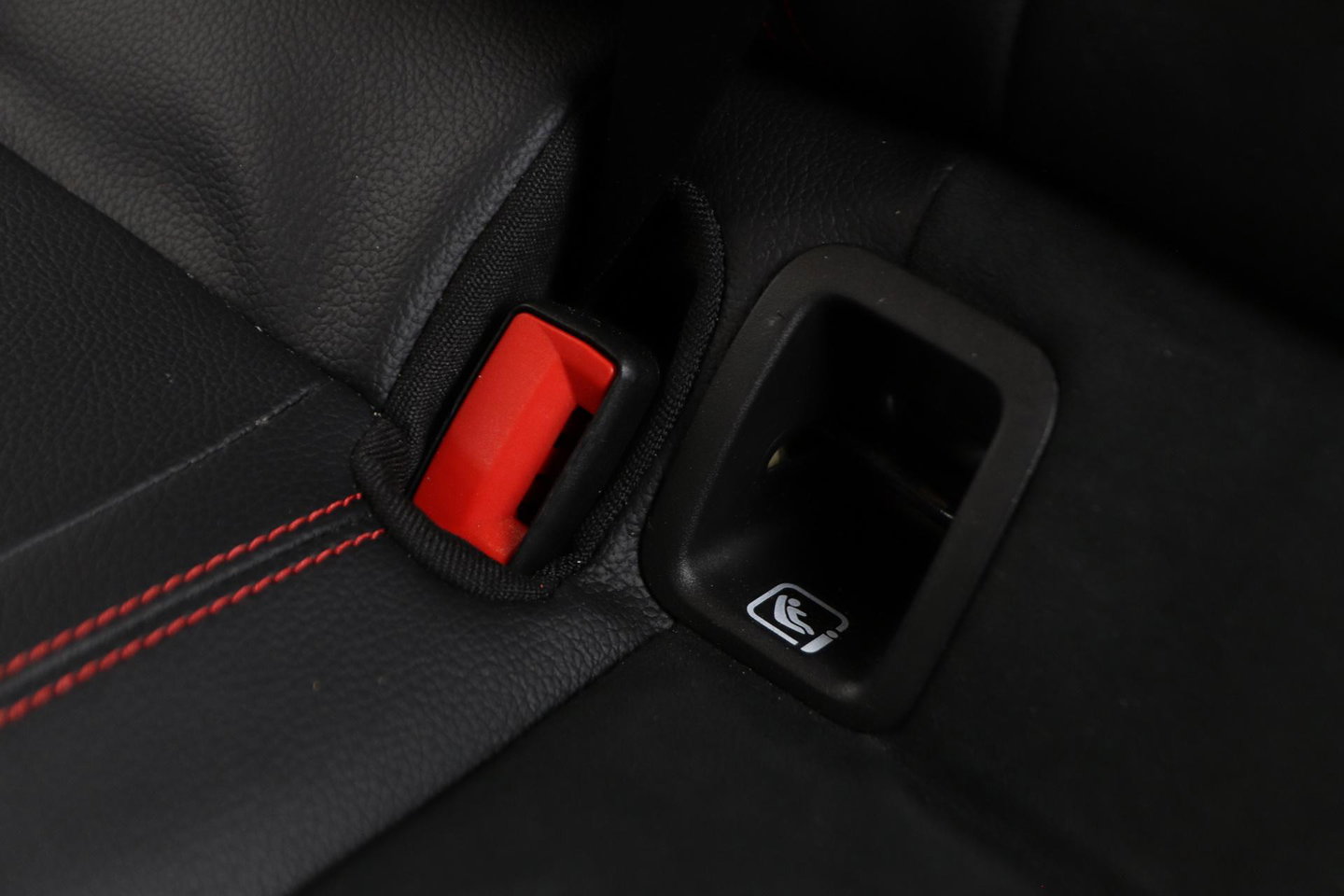 Mercedes-Benz CLA Shooting Brake 180 Advantage | Camera | PDC V+A | Stoelverwarming | Getint Glas | 18 Inch
