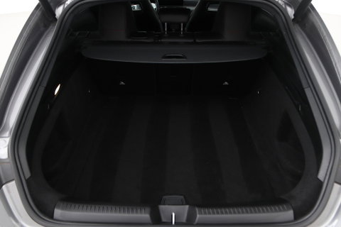 Mercedes-Benz CLA Shooting Brake 180 Advantage | Camera | PDC V+A | Stoelverwarming | Getint Glas | 18 Inch
