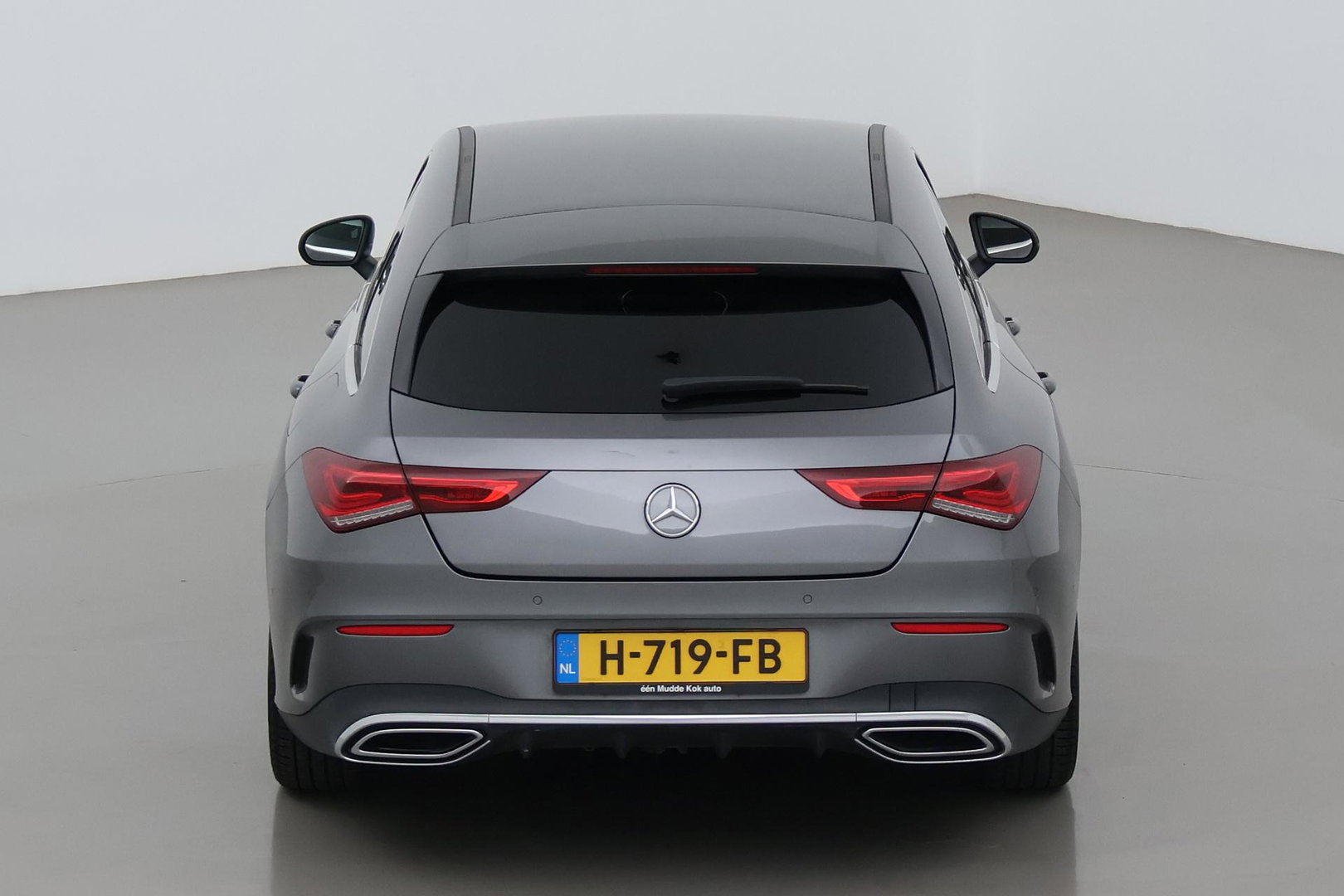 Mercedes-Benz CLA Shooting Brake 180 Advantage | Camera | PDC V+A | Stoelverwarming | Getint Glas | 18 Inch