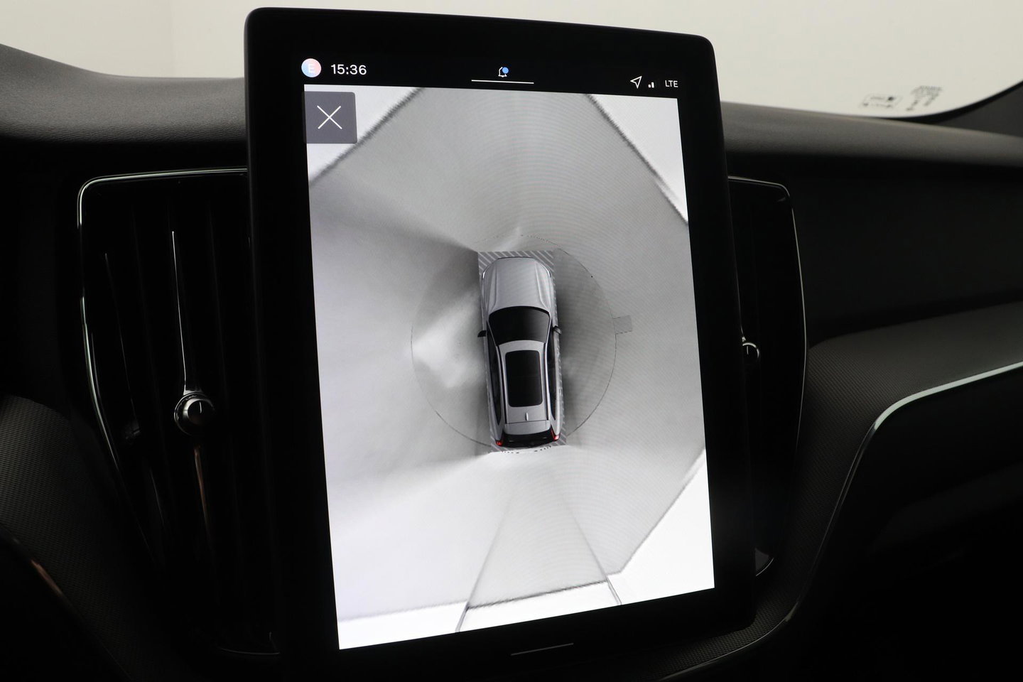 Volvo XC60 T8 Plug-in hybrid Plus Black Edition | FACELIFT | 360° Camera | harman/kardon | ACC | Stoel+Stuurverwarming | BLIS
