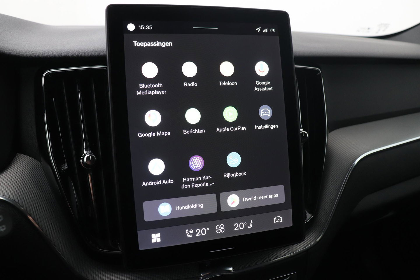 Volvo XC60 T8 Plug-in hybrid Plus Black Edition | FACELIFT | 360° Camera | harman/kardon | ACC | Stoel+Stuurverwarming | BLIS