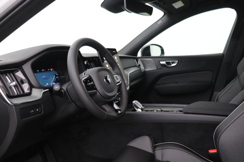 Volvo XC60 T8 Plug-in hybrid Plus Black Edition | FACELIFT | 360° Camera | harman/kardon | ACC | Stoel+Stuurverwarming | BLIS