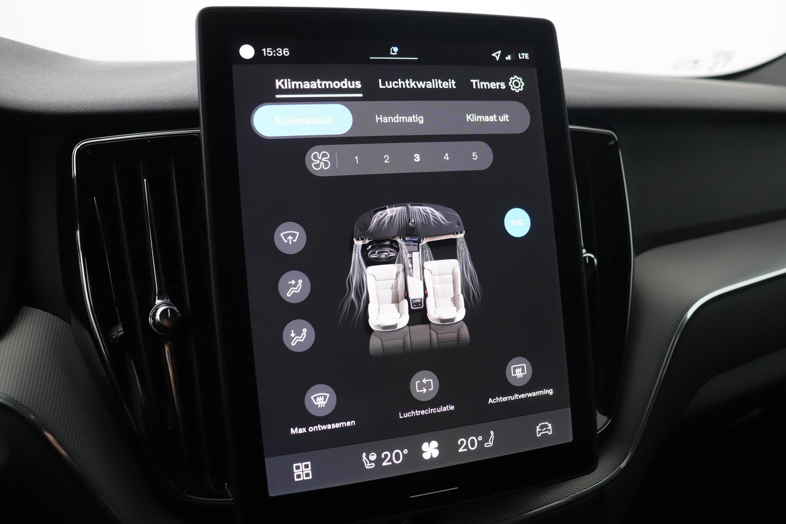 Volvo XC60 T8 Plug-in hybrid Plus Black Edition | FACELIFT | 360° Camera | harman/kardon | ACC | Stoel+Stuurverwarming | BLIS