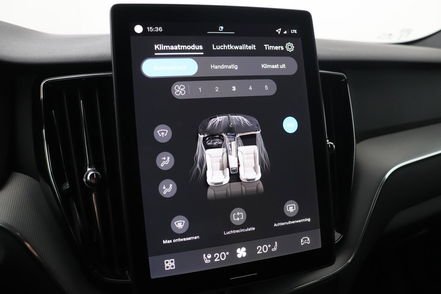 Volvo XC60 T8 Plug-in hybrid Plus Black Edition | FACELIFT | 360° Camera | harman/kardon | ACC | Stoel+Stuurverwarming | BLIS