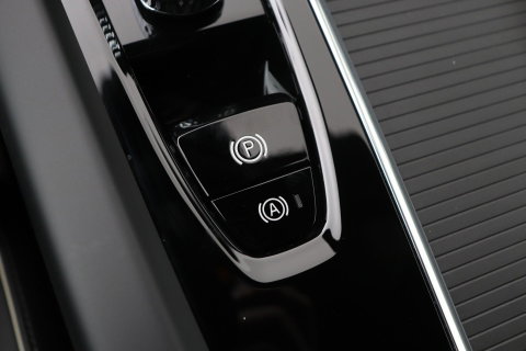 Volvo XC60 T8 Plug-in hybrid Plus Black Edition | FACELIFT | 360° Camera | harman/kardon | ACC | Stoel+Stuurverwarming | BLIS