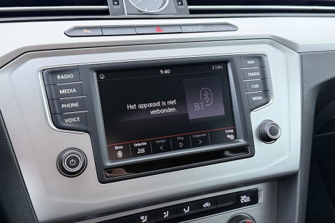 Volkswagen Passat Variant 1.4 TSI Comfortline | Trekhaak | LED | Keyless-Go | 3-Zone Climate | PDC Voor+Achter | Cruise Control