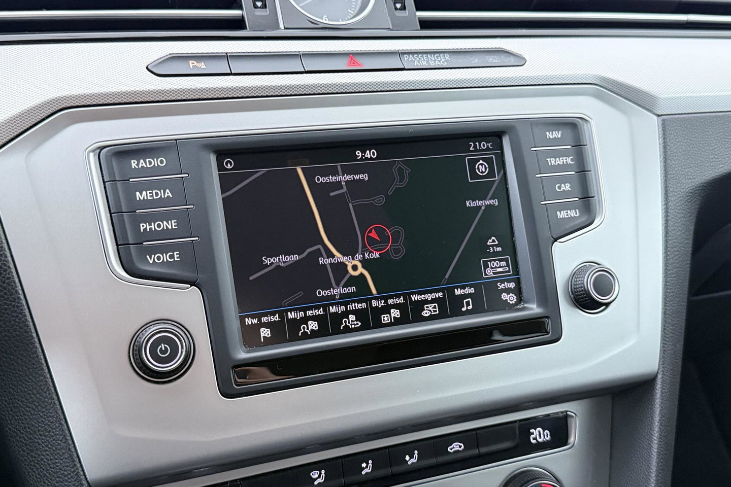 Volkswagen Passat Variant 1.4 TSI Comfortline | Trekhaak | LED | Keyless-Go | 3-Zone Climate | PDC Voor+Achter | Cruise Control