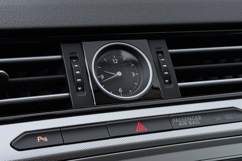 Volkswagen Passat Variant 1.4 TSI Comfortline | Trekhaak | LED | Keyless-Go | 3-Zone Climate | PDC Voor+Achter | Cruise Control