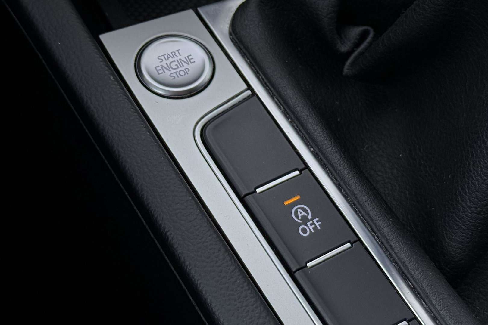 Volkswagen Passat Variant 1.4 TSI Comfortline | Trekhaak | LED | Keyless-Go | 3-Zone Climate | PDC Voor+Achter | Cruise Control