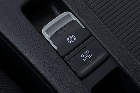 Volkswagen Passat Variant 1.4 TSI Comfortline | Trekhaak | LED | Keyless-Go | 3-Zone Climate | PDC Voor+Achter | Cruise Control