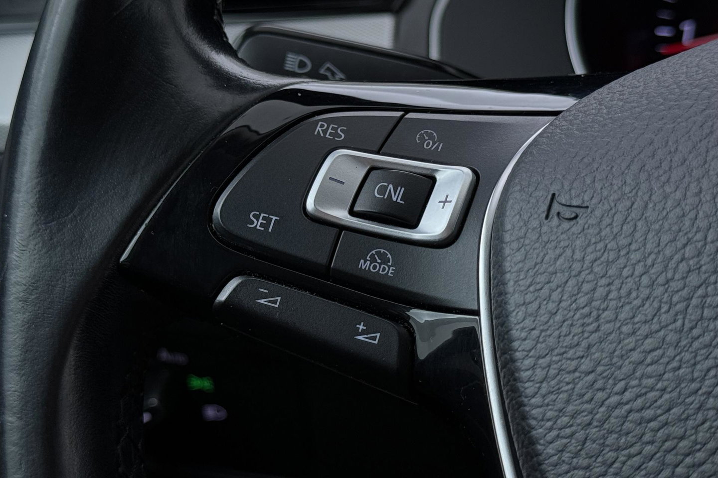 Volkswagen Passat Variant 1.4 TSI Comfortline | Trekhaak | LED | Keyless-Go | 3-Zone Climate | PDC Voor+Achter | Cruise Control
