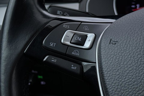 Volkswagen Passat Variant 1.4 TSI Comfortline | Trekhaak | LED | Keyless-Go | 3-Zone Climate | PDC Voor+Achter | Cruise Control