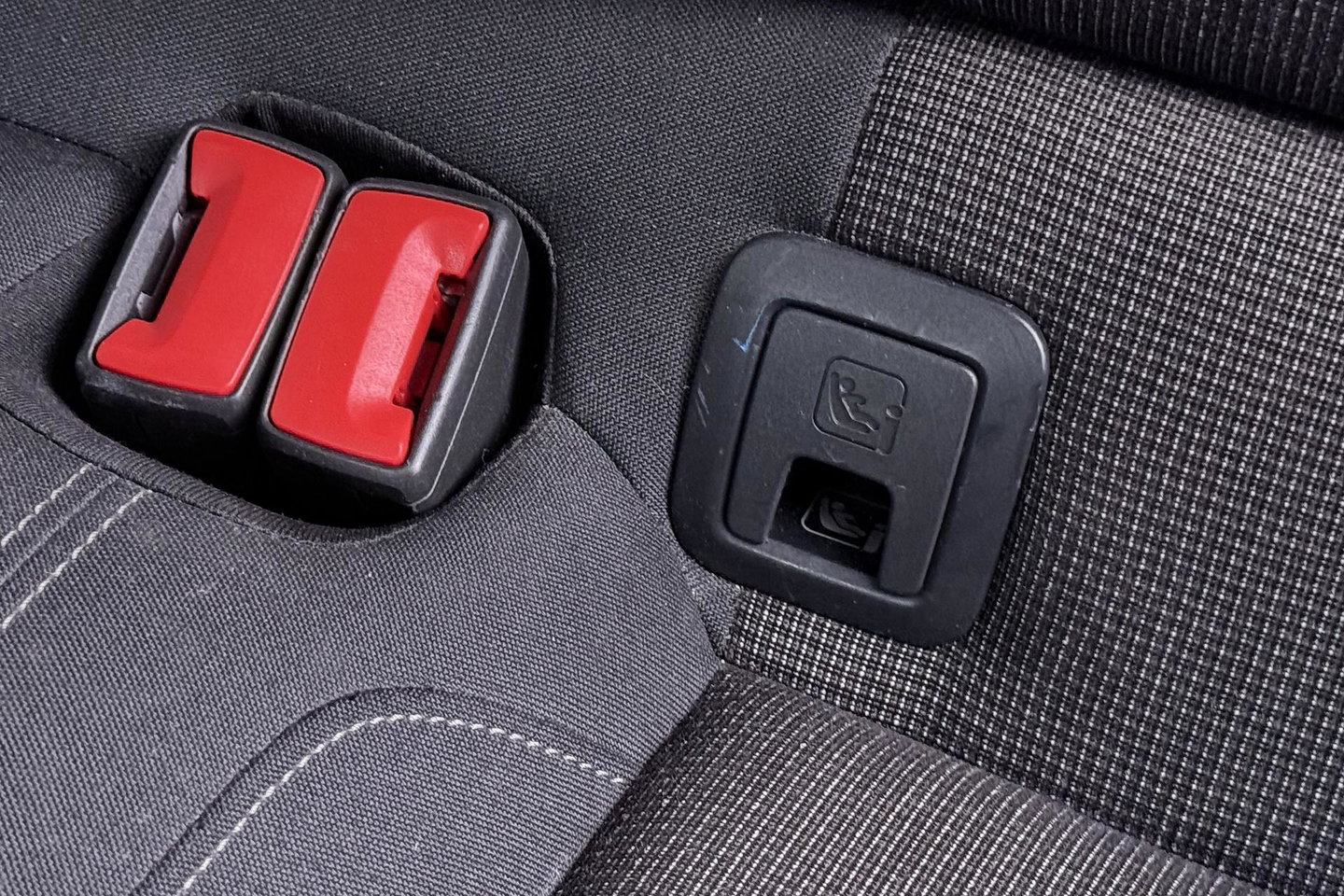 Volkswagen Passat Variant 1.4 TSI Comfortline | Trekhaak | LED | Keyless-Go | 3-Zone Climate | PDC Voor+Achter | Cruise Control