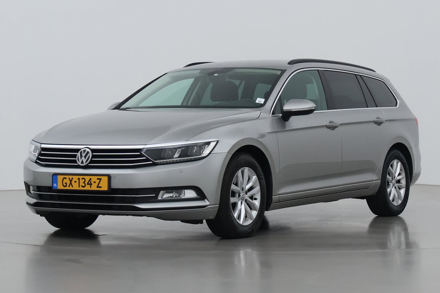 Volkswagen Passat Variant 1.4 TSI Comfortline | Trekhaak | LED | Keyless-Go | 3-Zone Climate | PDC Voor+Achter | Cruise Control