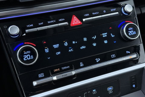 Hyundai Santa Fe 1.6 T-GDI PHEV Black Line 4WD 7p | ACC | Head-Up | Trekhaak | Stoelventilatie | BOSE Audio | 20 Inch