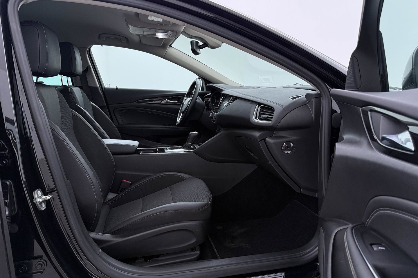 Opel Insignia Sports Tourer 1.5 Turbo Innovation | ACC | Automaat | Stoel+Stuurverwarming | Camera | Keyless