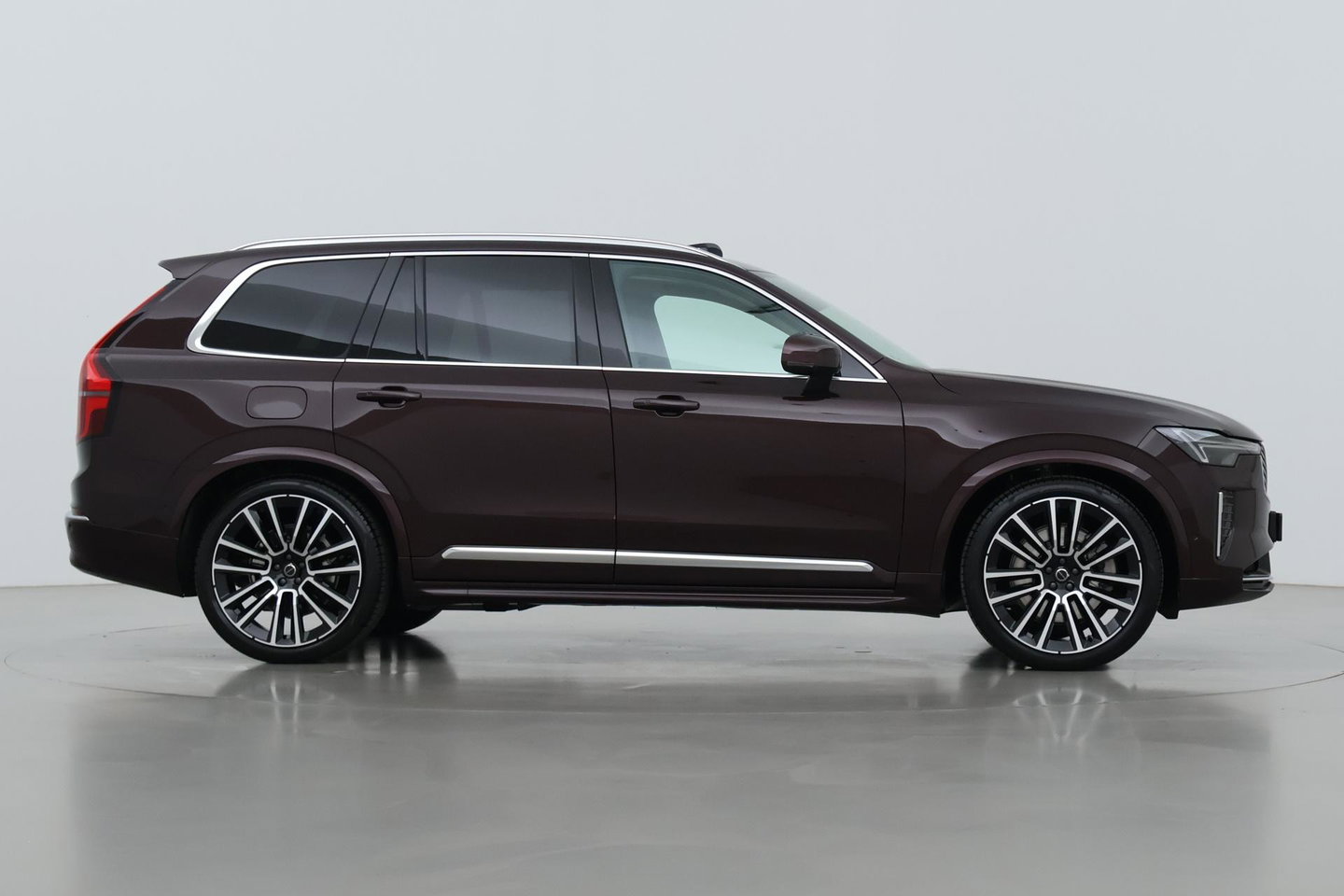 Volvo XC90 T8 Plug-in hybrid Ultra Bright | Bowers&Wilkins | Luchtvering | Massage | 22 Inch | Trekhaak | Head-Up