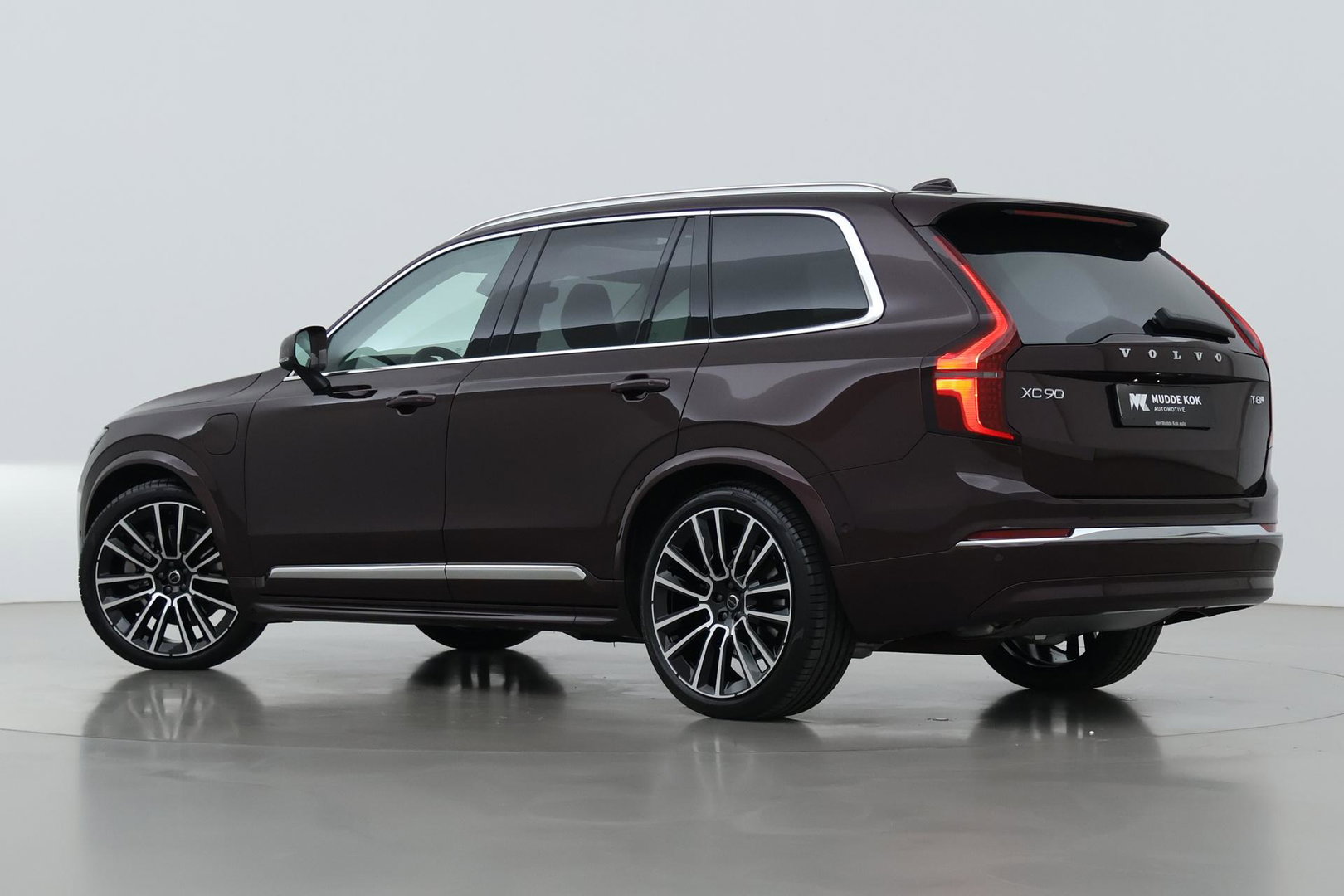Volvo XC90 T8 Plug-in hybrid Ultra Bright | Bowers&Wilkins | Luchtvering | Massage | 22 Inch | Trekhaak | Head-Up