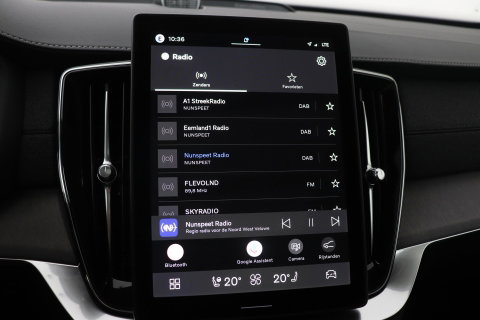 Volvo XC90 T8 Plug-in hybrid Ultra Bright | Bowers&Wilkins | Luchtvering | Massage | 22 Inch | Trekhaak | Head-Up